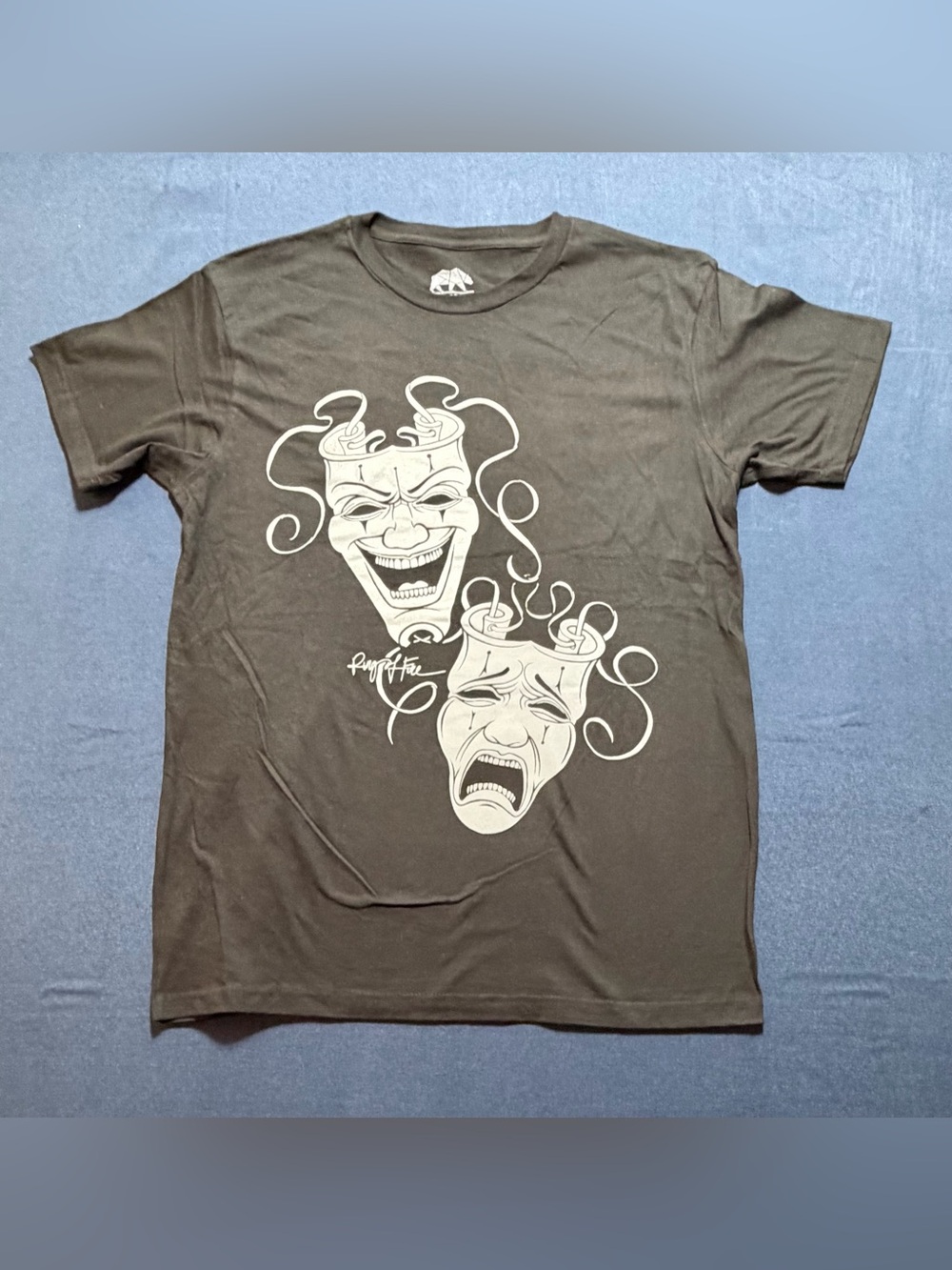 Ring of Fire 100% Cotton Size M NWOT Graphic Tee
Level up your casual streetwear